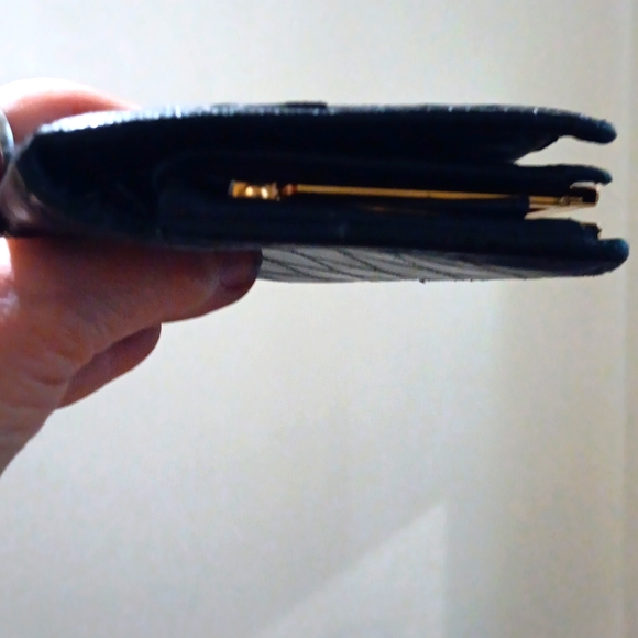 Auth Chanel Long Leather Bifold Wallet Monogram Pristine Condi… - Picture 11 of 12